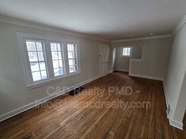 Building Photo - 15602 Delrey Ave