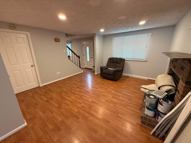 Building Photo - 8302 White Star Ct