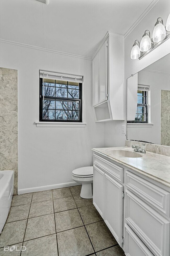 Building Photo - Cute 3 bedroom in South Bossier!