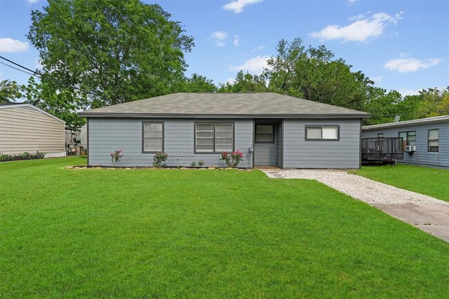 Building Photo - 4225 Citadel Ln