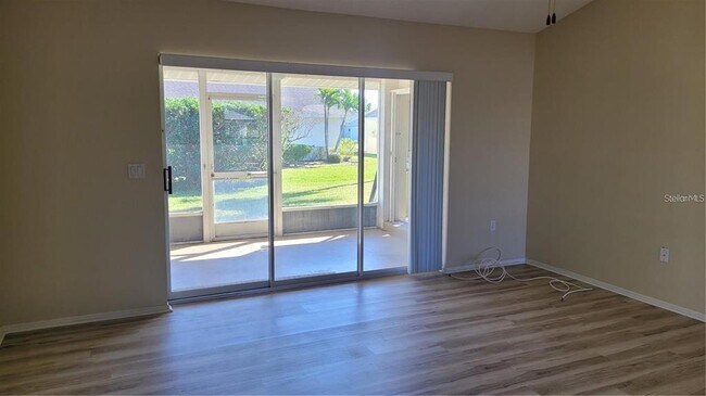 Building Photo - 5847 Buchanan Rd