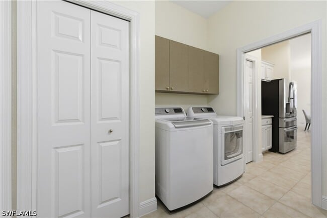 Building Photo - 9235 Troon Lakes Dr
