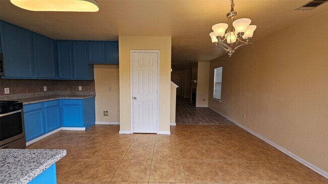 Building Photo - 22135 Greengate Dr