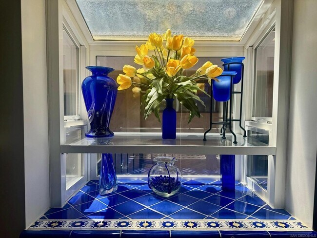 Building Photo - 8151 Camino Del Oro