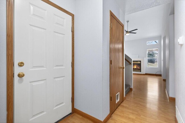 Building Photo - 151 Crabapple Dr