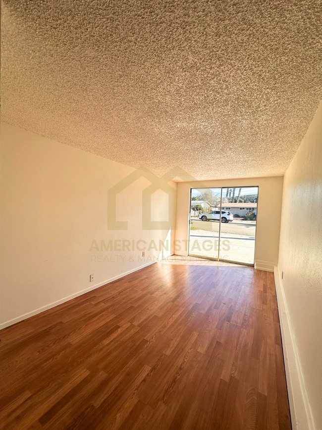 Building Photo - 3855 Via Mondo