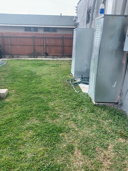 Backyard - 342 E 84th St