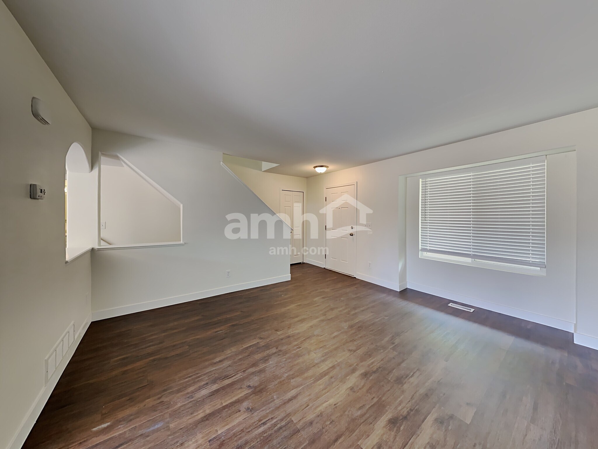 Building Photo - 1545 Gumwood Dr