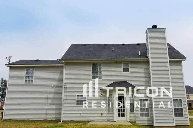 Building Photo - 4004 Castle Way Dr