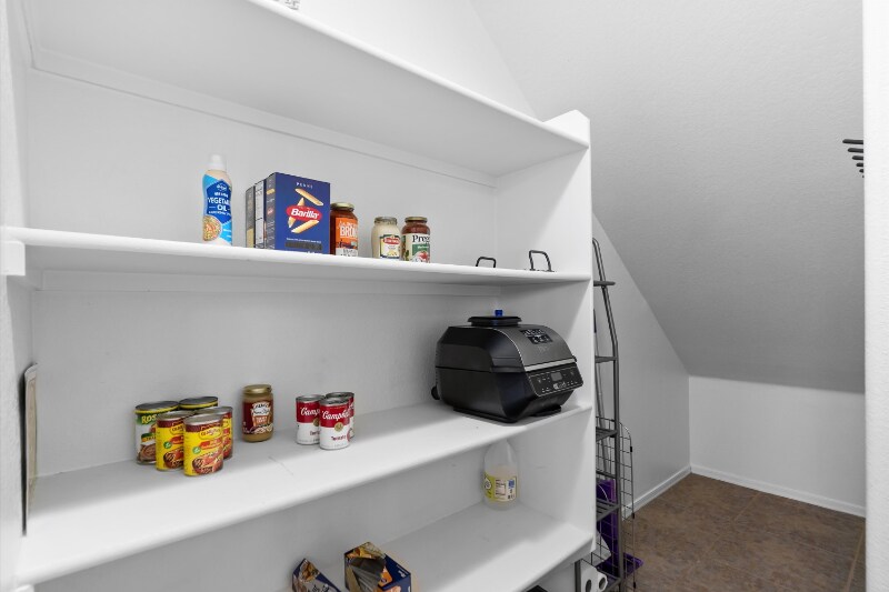 Building Photo - 2150 W Alameda Rd