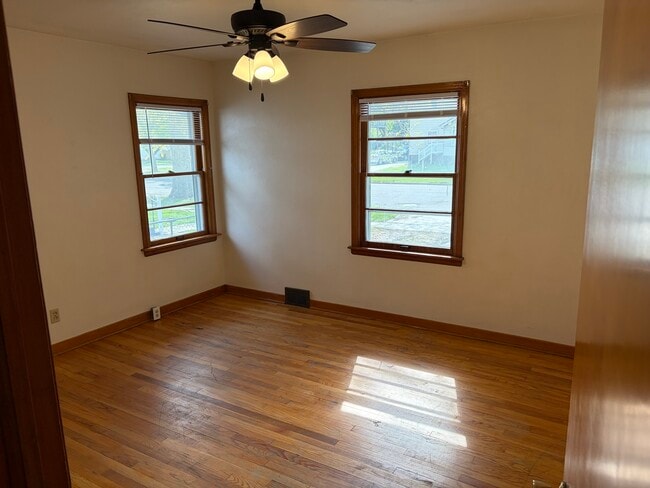 Building Photo - 335 S Garrard St