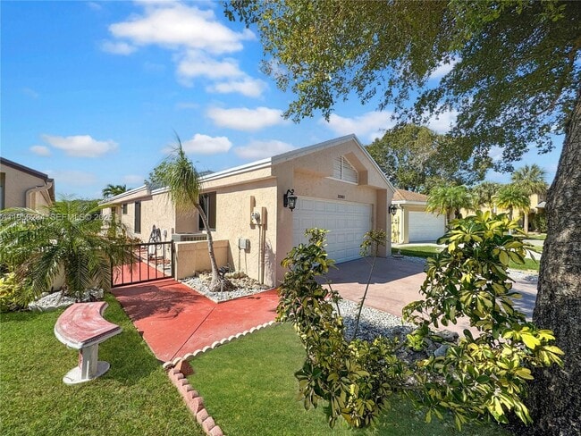 Building Photo - 2261 NW 34th Terrace