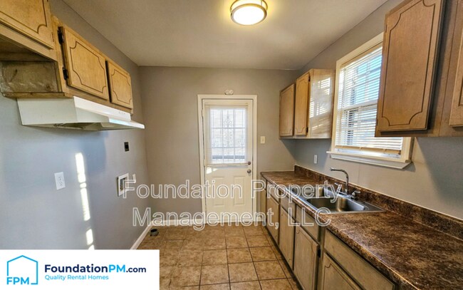 Building Photo - 442 Jacklyn Ave