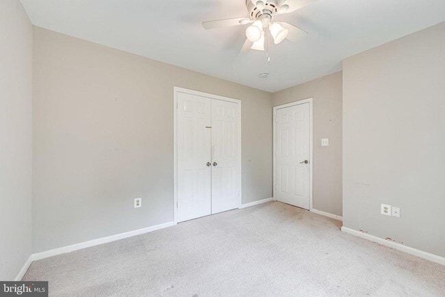 Building Photo - 12127 Holly Knoll Cir