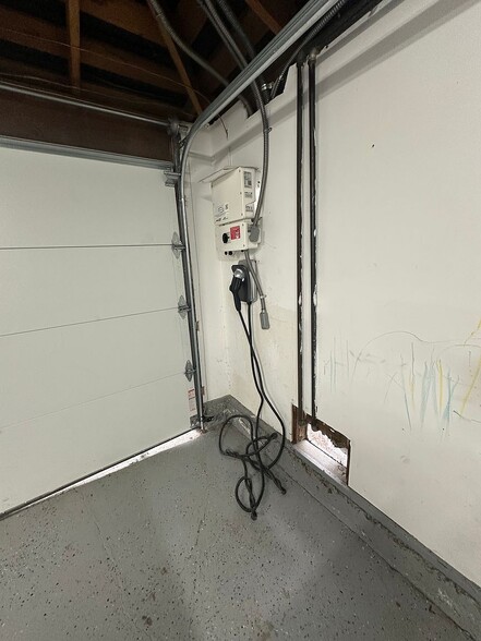 Building Photo - 575 Modoc Ct