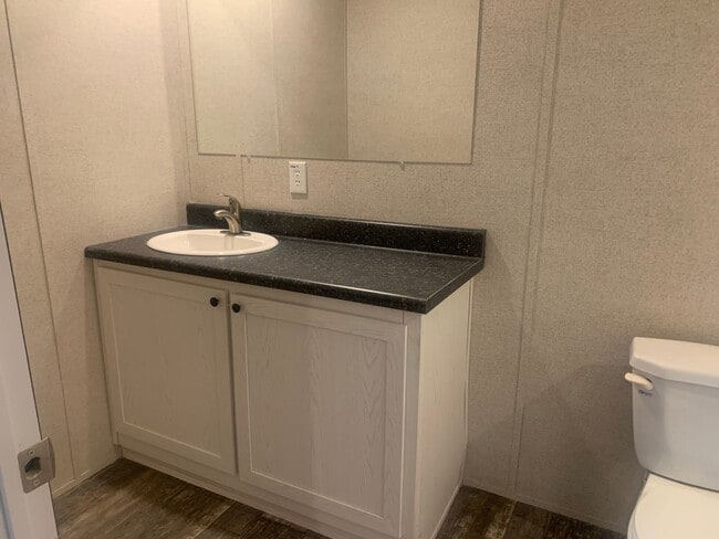 Building Photo - For Rent: 3 Bedroom, 2 Bath Newer Mobile Home.