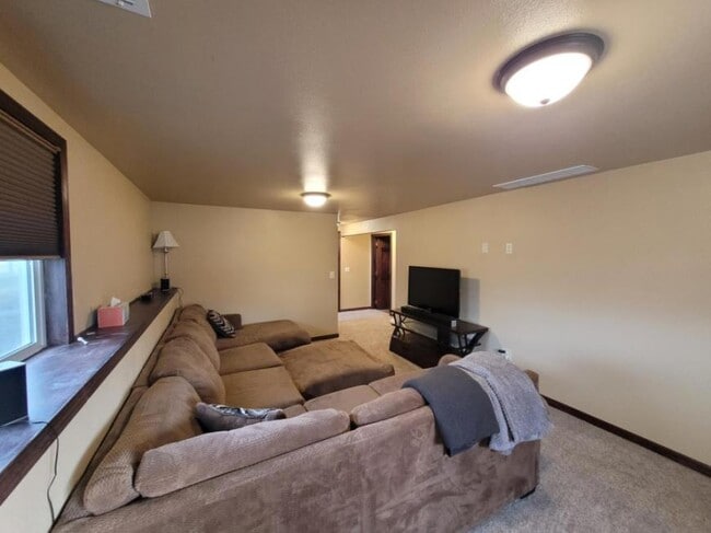 Building Photo - 4 bedroom in Billings MT 59102