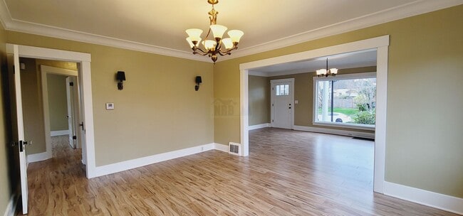 Building Photo - Rare opportunity to live in a stunning 5 B...