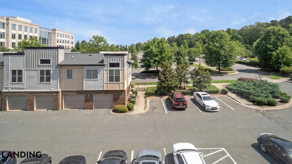 Building Photo - 10051 Perimeter Station Dr
