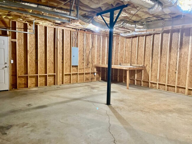 Building Photo - Dallas Rental