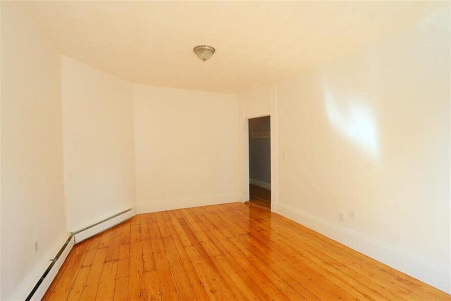 Building Photo - 117 Harvard St