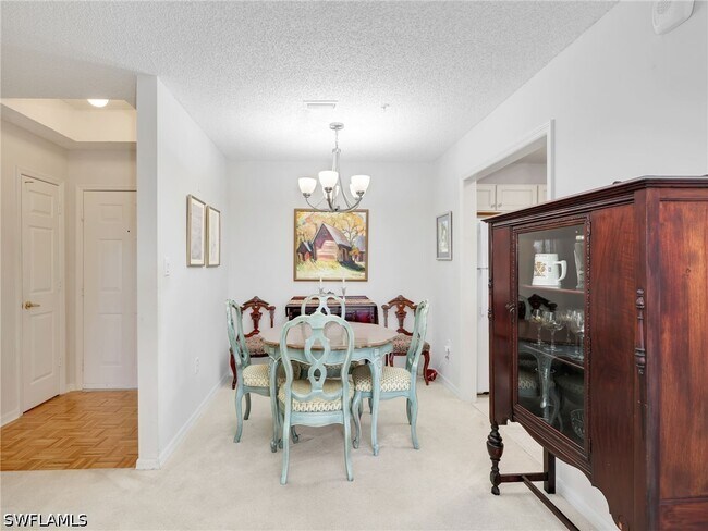 Building Photo - 900 Arbor Lake Dr