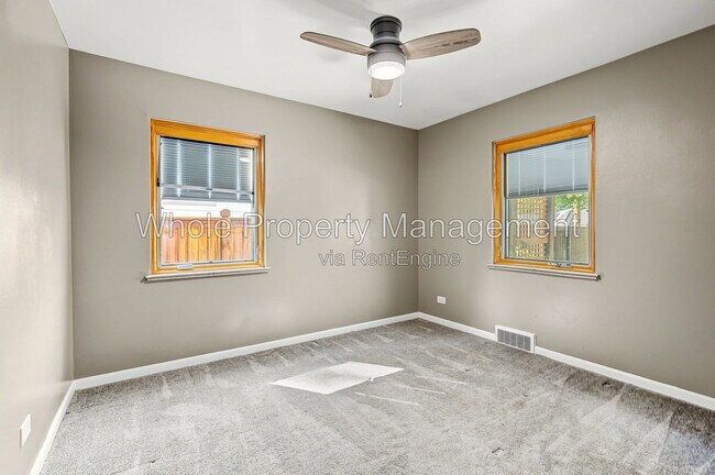 Building Photo - 2727 S Steele St