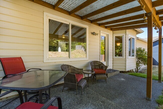 Building Photo - 3 Bd., 2.5 B., home near Barkley Village s...