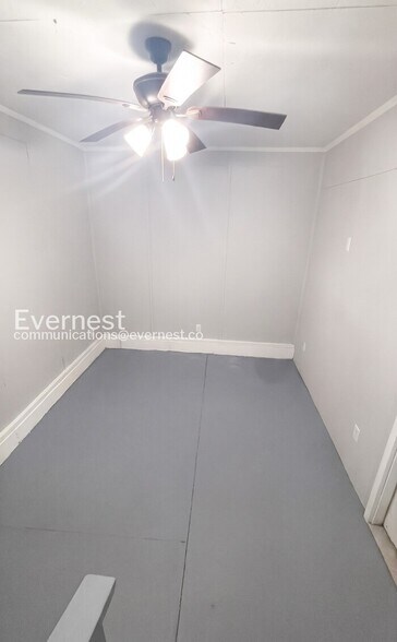 Building Photo - 117 Westbrook Ave