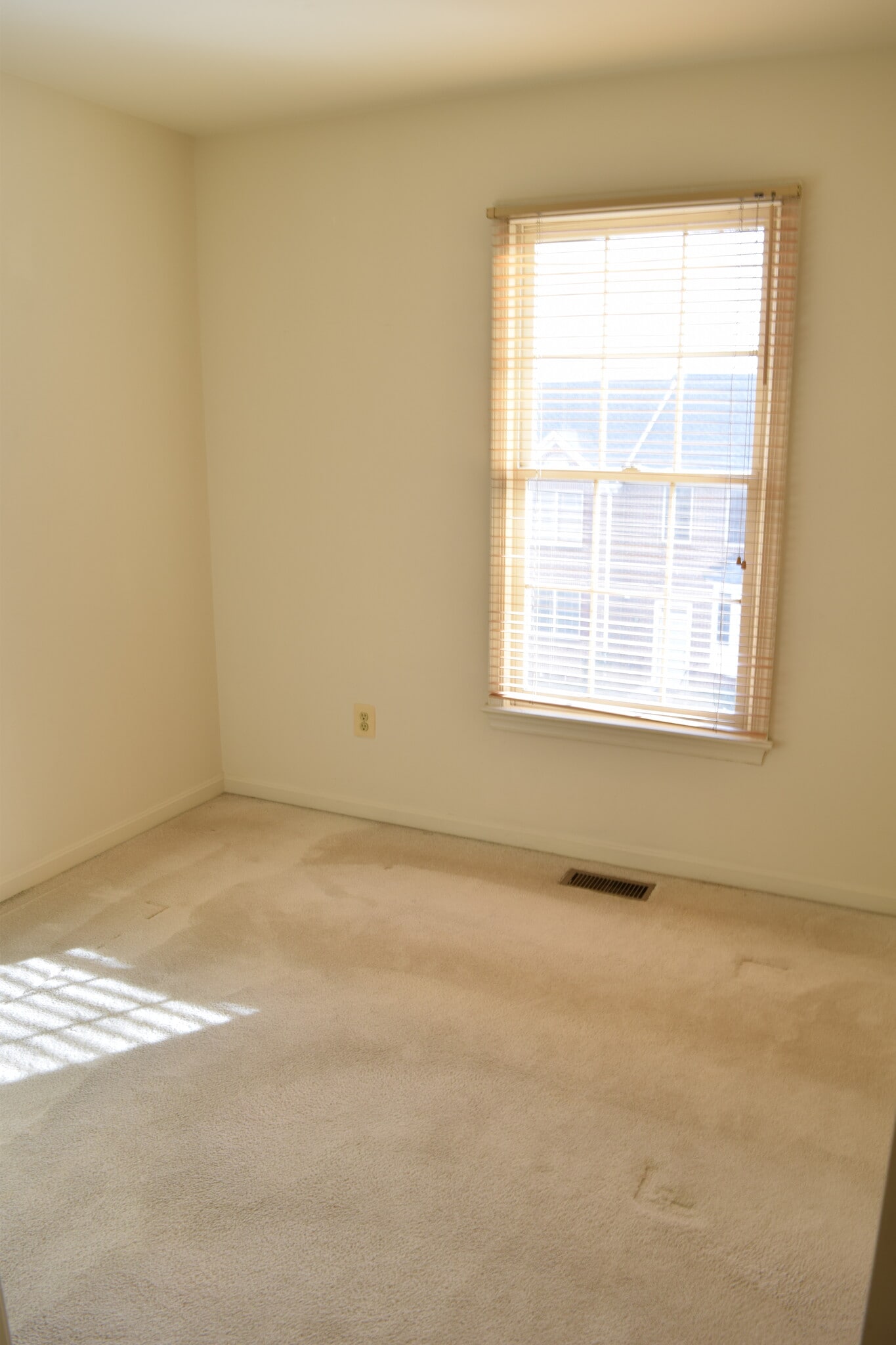 third bedroom - 397 S Pickett St