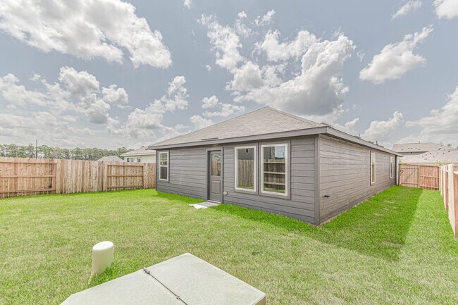 Building Photo - 355 Bush Mdw Ln