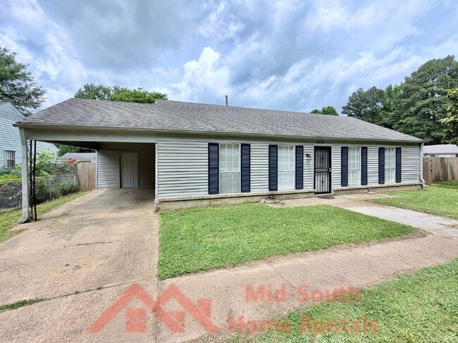 Building Photo - 4011 Double Tree St