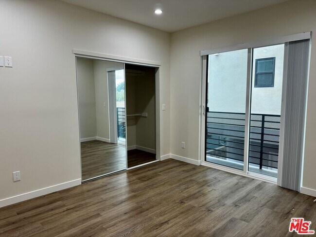 Building Photo - 5637 Homeside Ave