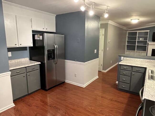 Building Photo - COMING SOON - OCCUPIED