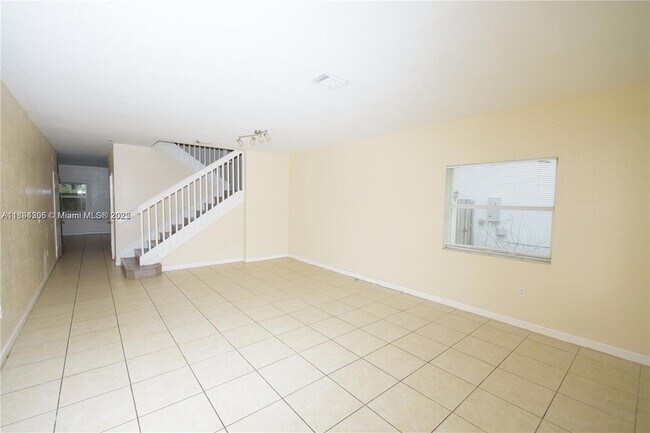 Building Photo - 174 NE 32nd Terrace