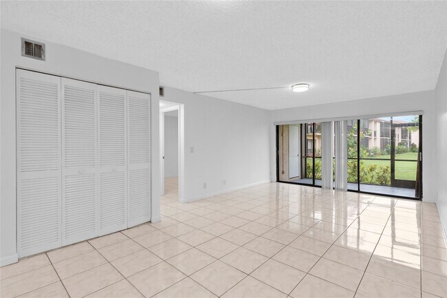 Building Photo - 2355 SW 15th St