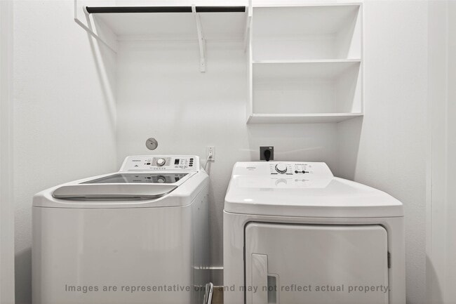 Building Photo - 10719 Mason Rd