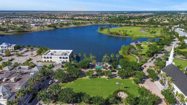 Building Photo - 10437 SW Captiva Dr