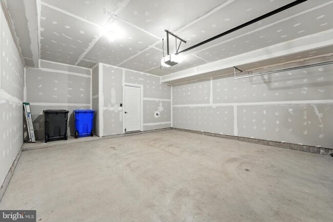 Building Photo - 22310 Seabring Terrace