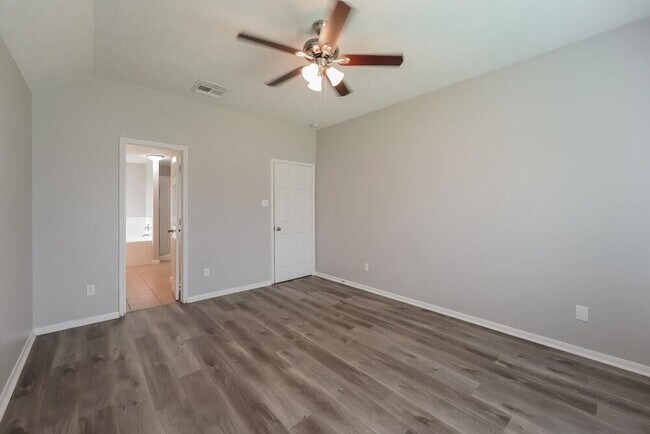 Building Photo - 2614 Elder Park Ct