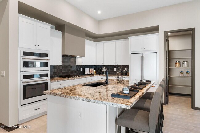 Building Photo - 5504 Edgar Way