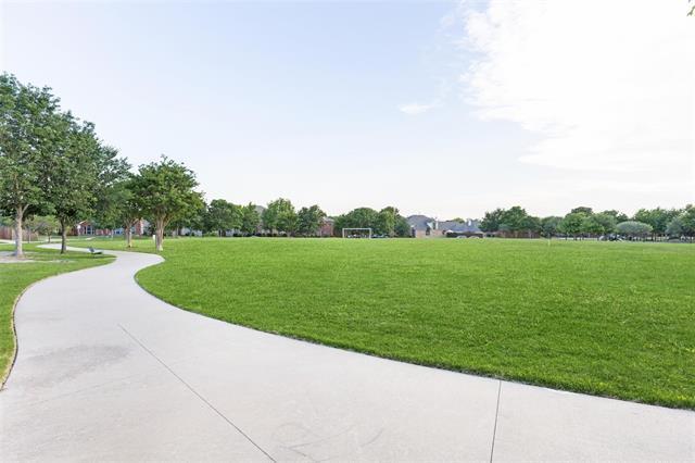 Building Photo - 9750 Grassland Dr