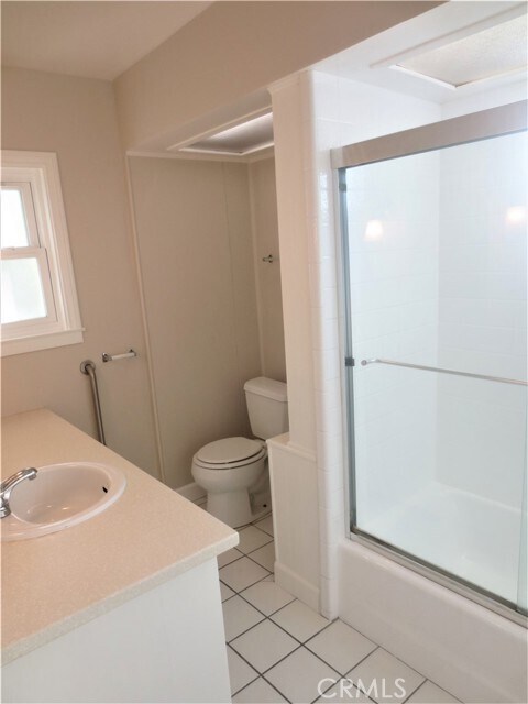 Building Photo - 254 Cypress Dr