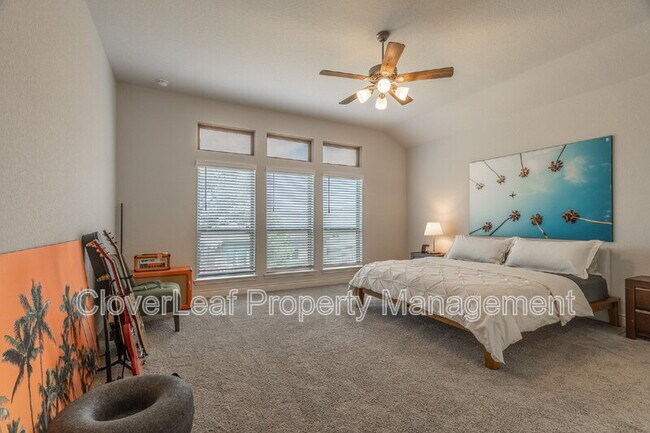 Building Photo - 1149 Cadogan Squire