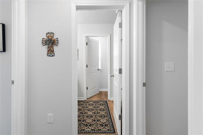 Building Photo - 29 Laurelwood Ln