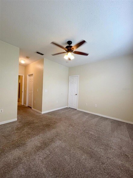 Building Photo - 18001 Richmond Pl Dr