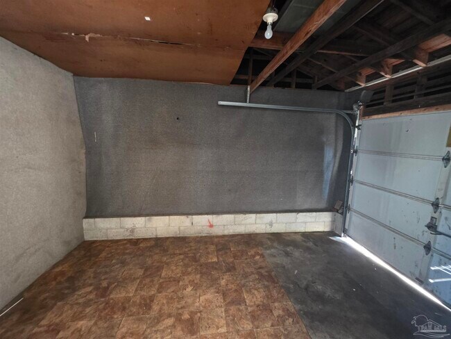 Building Photo - 35 Kennington Dr