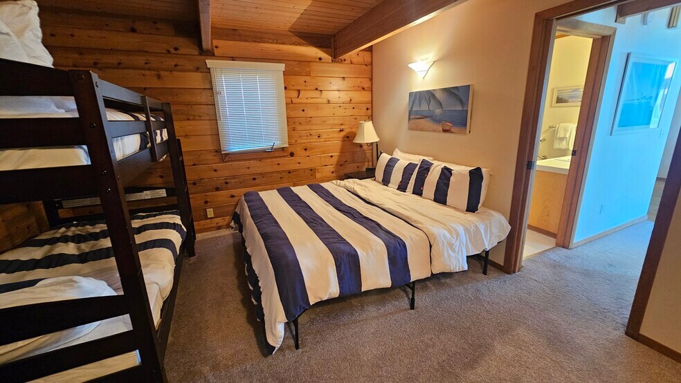 Main Bed - 287 Fairhaven Dr