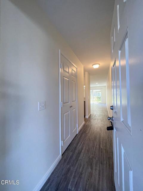 Building Photo - 248 E Surfside Dr