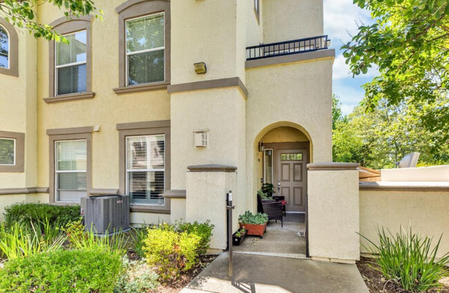 Front door - 5578 Tares Cir